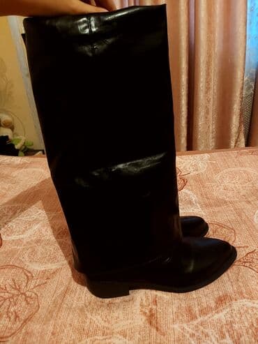 ağ rezin çəkmələr: Temudan alinib razmeri 39-40 gedir(malomerkadir 41 razmer olsa da) — 3