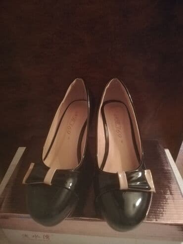 fitnes üçün qadın krosovkaları: Qadın ayaqqabıları 2 ci əl. Çox az istifadə olunub. Təzə kimi. Bir — 4