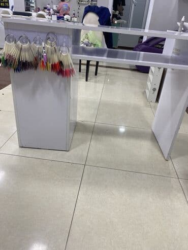 parça şkaflar: Düz masa, Siyirməli, Polkalı, Laminat, Kredit yoxdur — 1