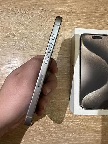 IPhone 15 Pro, 128 GB, Natural Titanium, Face ID — 5