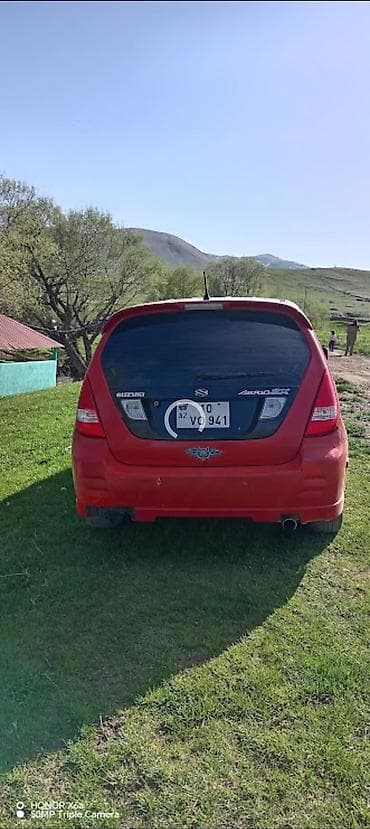 lada baqaj: Suzuki Aerio hatchback – qırmızı rəng - Kuzov: 5 qapılı hatchback, tam — 3