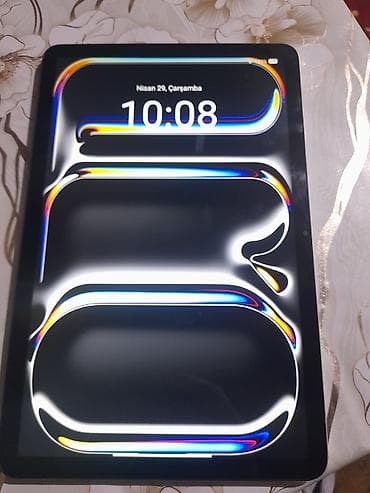 Apple iPad Pro 11 (2-ci nəsil) – Gümüş il 20024 - 11 düym Liquid