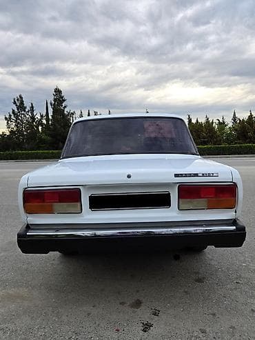 ucuz elektrikli avtomobil: VAZ (LADA) 2107: 1.6 l | 2010 il 211000 km Sedan — 4
