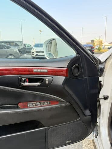 hybrid avtomobillər qiymətləri: Lexus LS: 4.6 l | 2009 il Sedan — 6