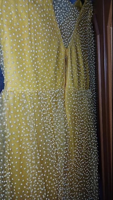 X LADY magazisindan 200 manata alinib 1 Defe toya geyinilib. Tep — 6