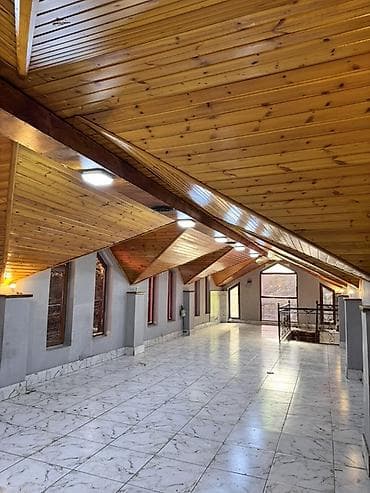 əmlak satışı: İcarəyə verilir: iki mərtəbəli, geniş kommersiya sahəsi 2 mərtəbə üst — 5