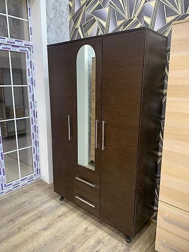 suvenir pul: Üç qapı dolab hazır elde çatdırılma gün ərzində. Çatdırılma 20 — 6