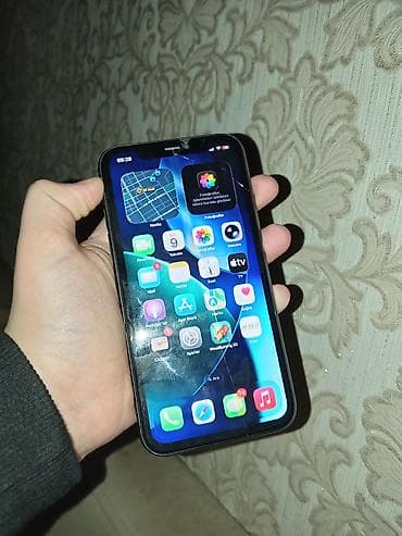 ekran tv: IPhone 11, Qara, Face ID — 2