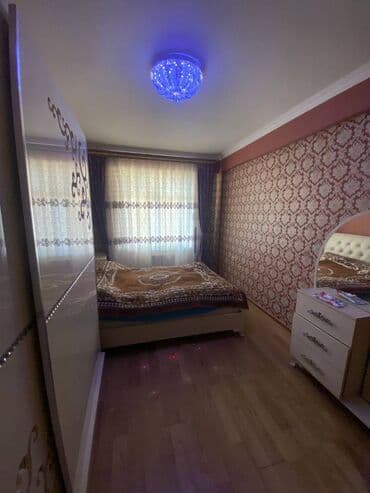 kiraye ev qarayevde: Gənclik m\s-nın düz yanında 5 mərtəbəli binanın 4-cü mərtəbəsində — 5