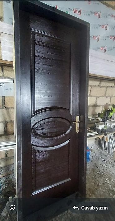 işləmiş qapilar: Otaq qapisi 2 eded biri şüşeli biri düz sade.gence — 2