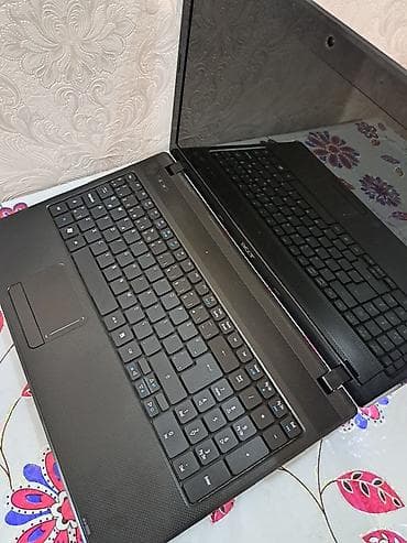 Ram 6 500GB yaddaş Heçbir problemi yoxdur işlek veziyyetde Üzerinde