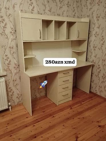 divar polkalari: Düz masa, Stulsuz, Polkalı, Siyirməli, Sadə laminat — 1