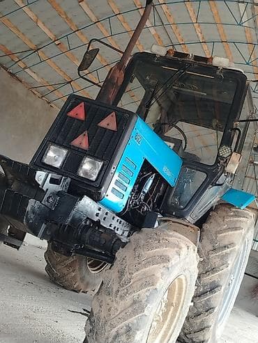 elantra arxa stop: Belarus MTZ traktoru Texniki xüsusiyyətlər: - Güclü dörd silindrli — 7
