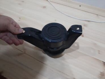 Digər nəqliyyat: Hyundai mühərrik yastığı (mühərrik dayağı) - OEM kodu: 21810-C5200 — 2