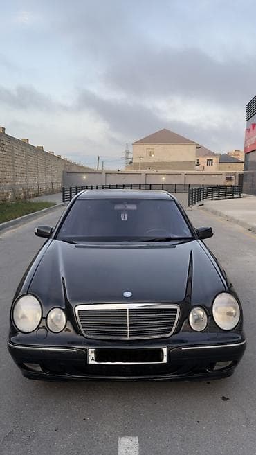 ford transit 1997: Mercedes-Benz E 220: 2.2 l | 2000 il Sedan — 2