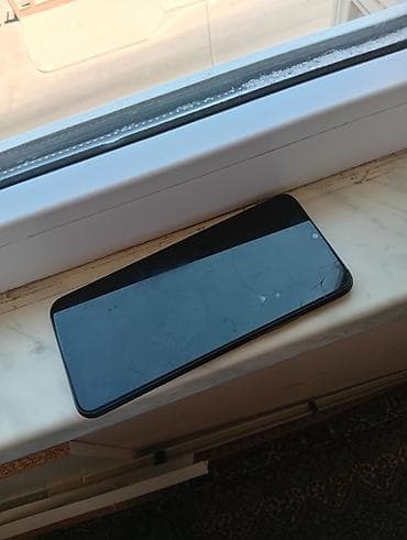 Realme C21Y, 64 GB, rəng - Qara, Qırıq — 3