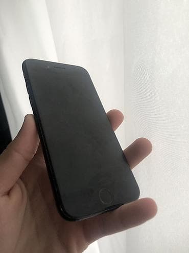 2 çi el telefon qiymetleri: IPhone SE 2020, 128 GB, Qara, Zəmanət — 2
