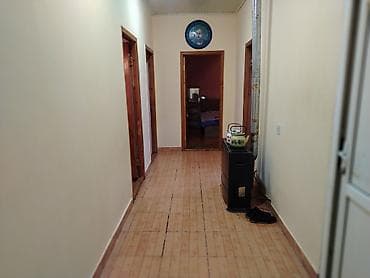 ev satislari: 3 otaqlı, 140 kv. m, Orta təmir — 6