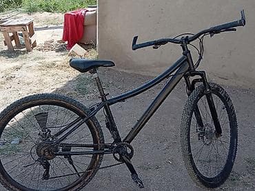 velosibet mtb: Qara rəngli dağ velosipedi. Sadə və möhkəm çərçivə quruluşuna — 1