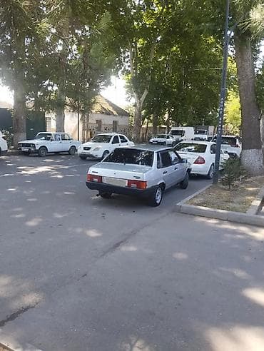 w202 qapi uzluyu: VAZ (LADA) 21099: 1.5 l | 2002 il 370000 km Sedan — 5