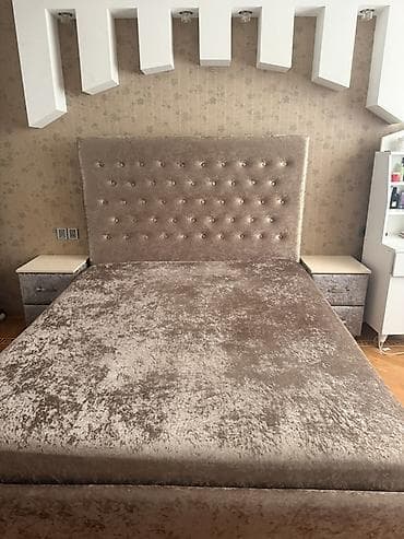 komodlar: Taxta çarpayı dəsti - Ölçü: təxmini 160x200 sm (queen ölçüyə yaxın) — 2