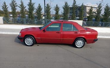 turbo az c class: Mercedes-Benz 190: 2 l | 1993 il Sedan — 4