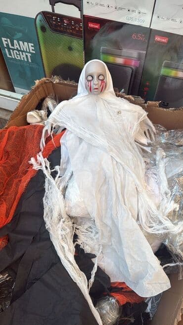 oyuncaq robot: Halloven malları Geyimlər Dekorlar Aksesuarlar Qorxulu və maraqlı — 1