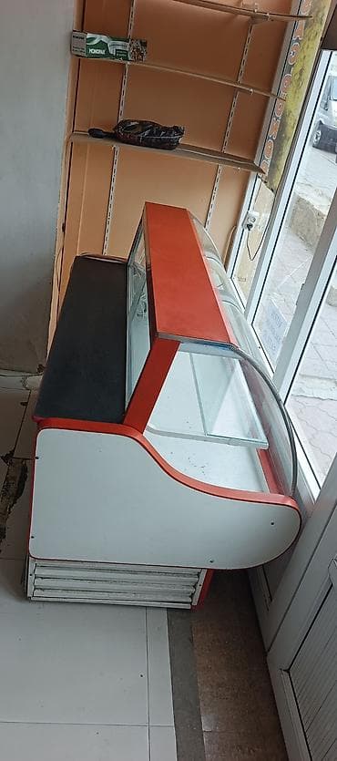 Vitrin tipli soyuducu 1.5 meetir uzunundadır - Mağaza, market, kafe və