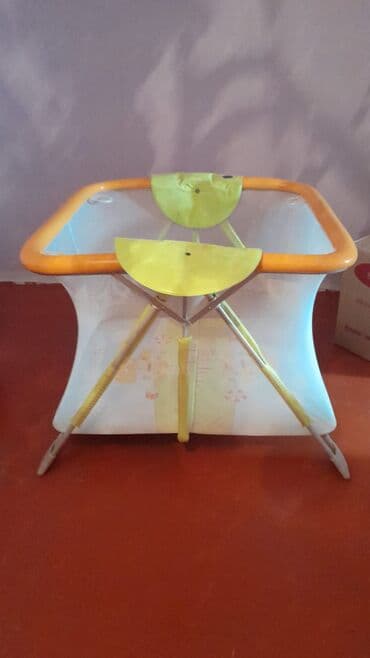 Uşaq oyun maniji / playpen - Dördkünc forma, yumşaq portağal rəngli