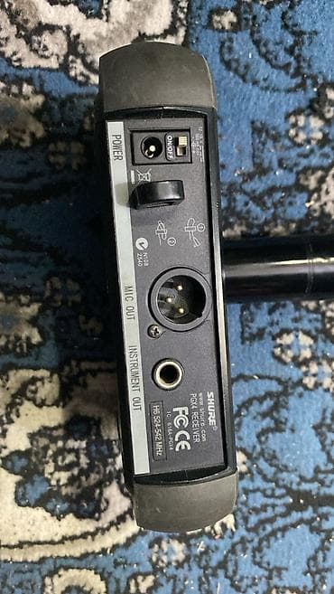 gizli mikrofon: İşlənmiş Simsiz (Bluetooth) Mikrofon Shure, Ünvandan götürmə, Ödənişli çatdırılma — 1