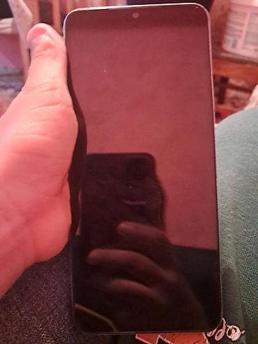 Tecli redmi a5 skuterlə barter olnur heçbir problemi yoxdu 4 ram 128