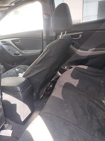 Hyundai Elantra 2011 Qezali satlir YPX Aryisi var — 7
