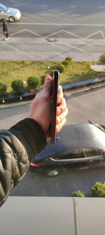 iphone 12 pro plata: IPhone 13, 128 GB, Blue Titanium, Face ID — 9