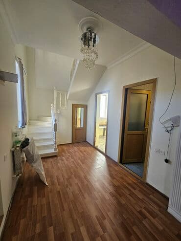 Qarajlar: 3 otaqlı, 100 kv. m, Orta təmir — 5