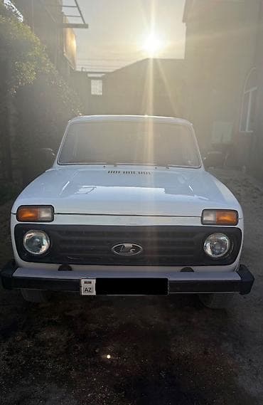 VAZ (LADA) 4x4 Niva: 1.7 l | 2007 il 101500 km Ofrouder/SUV