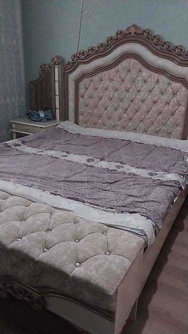 sumqayit divan: Klassik üslubda qonaq otağı və yataq otağı mebel dəsti Qonaq otağı: - — 5