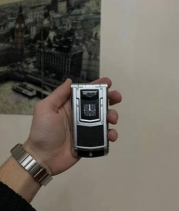 qapaqlı telefonlar: Vertu 2 GB, rəng - Qızılı, Düyməli — 5