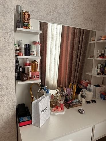 Ağ rəngdə makiyaj masası və böyük güzgü dəsti - Ölçü: geniş iş səthi — 5
