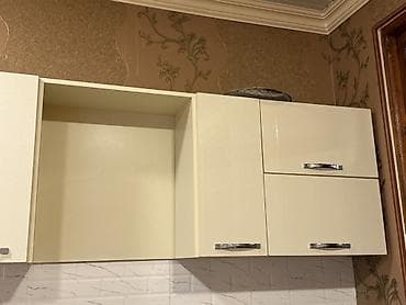 ag metbex mebelleri: Mətbəx mebel dəsti - Üst modullar: krem rəngli, parlaq örtüklü — 5