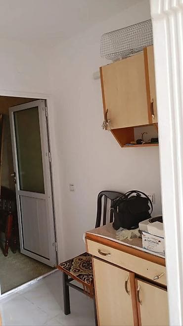 gence kirayə ev: Ev satılır, Gence şeheri pasyolka şahlar hüseyinovda, 4 mertebeli daş — 9