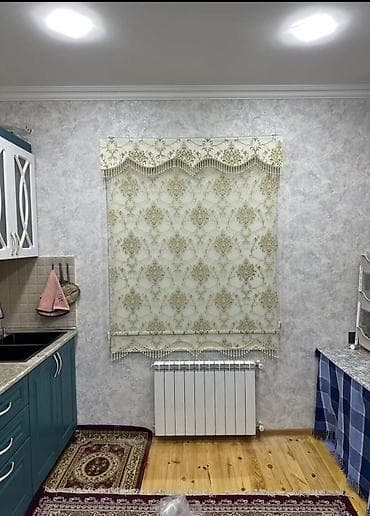 Pəncərələr üçün naxışlı Roma pərdəsi, otağa zərif bir görünüş bəxş