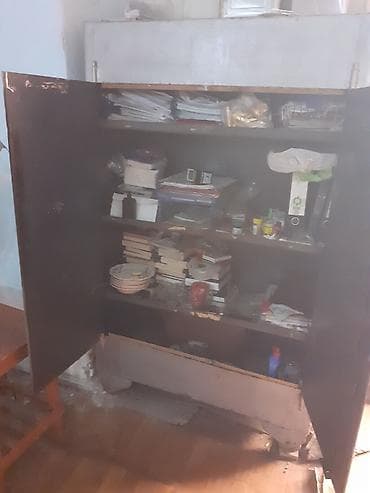 Metall seyf-dolab - Material: qalın divarlı tam metal konstruksiya -
