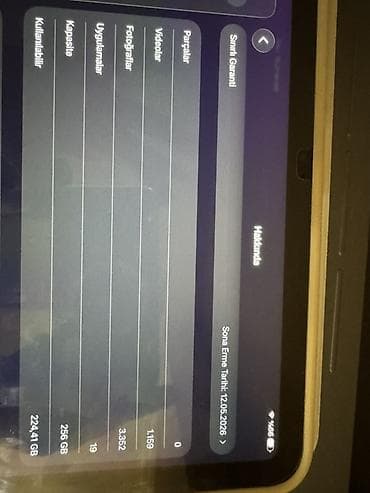 pad mini 6: Apple iPad 11 (2025), 11", 256 GB — 4