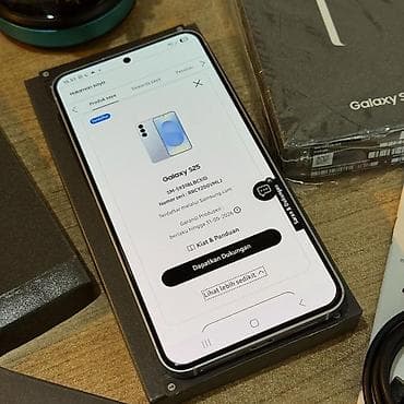 Samsung Galaxy S25, rəng - Ağ, İki sim kartlı