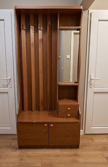 İşlənmiş, 2 qapılı, Güzgülü, Qəhvəyi, Digər material, Açılan, Düz dolab