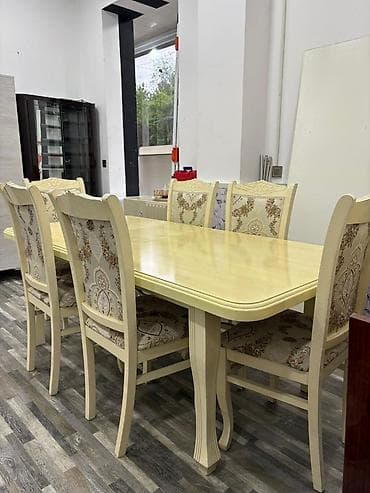 Masa ve 6 eded stul satilir (masa acilandi) qiymet 300 azn unvan