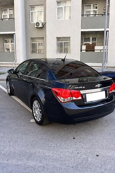 sevrolet aveo: Chevrolet Cruze: 1.4 l | 2012 il 240000 km Sedan — 4