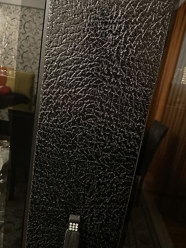 Аренда оборудования: Стеклянная витрина-шкаф, Б/у, Самовывоз — 4