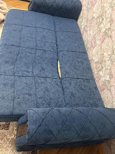 acilan divan: Mavi — 2