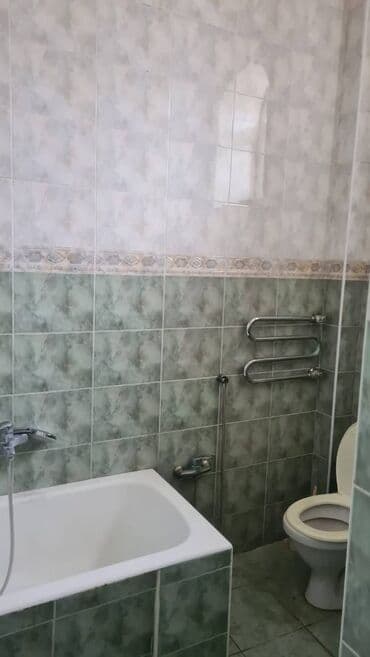 xacmaz obyekt: Badamdar da Hərbi qospitalın yanında 6 sotun içində olan 2 mərtəbli 5 — 28